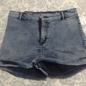 H&M high waist shorts